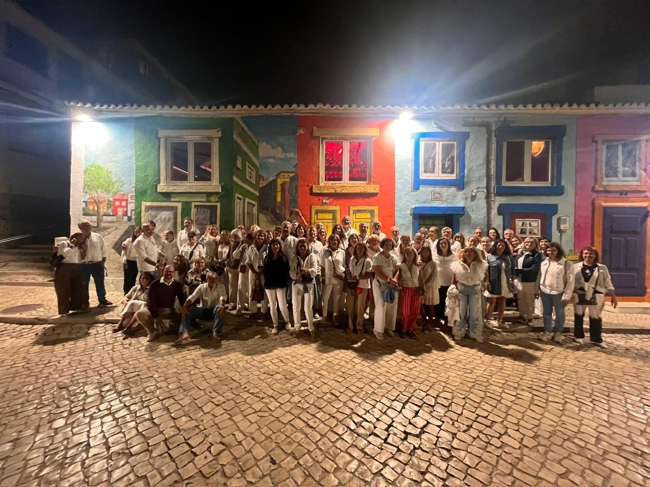 9th edition of the Sunset gathering of the Tertúlia dos Antigos Estudantes de Coimbra in Lisbon again brings friends together in Ericeira