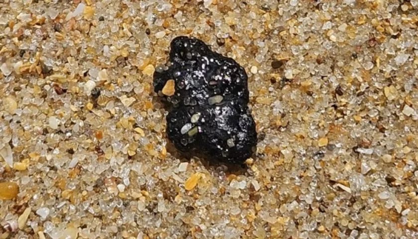 Alert | Inorganic particles appear on beaches in Torres Vedras and Mafra